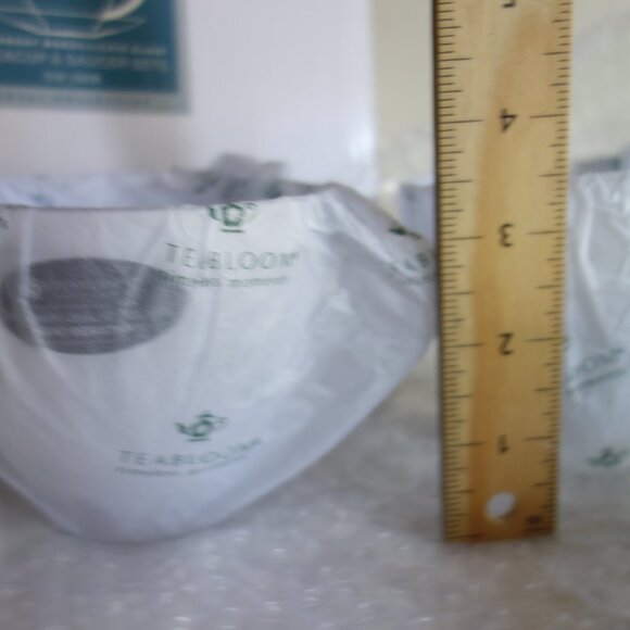 NIB – TEABLOOM Royal Collection 12oz 2 Clear Teacup & Saucer Sets - Picture 3 of 6